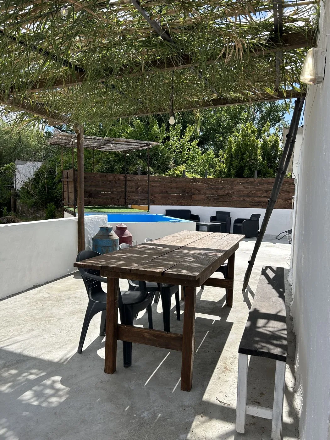 Mesa no terraço — Retiro da Lua, Montargil